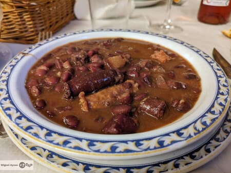 Platos típicos de la gastronomía navarra Platos típicos de la gastronomía navarra